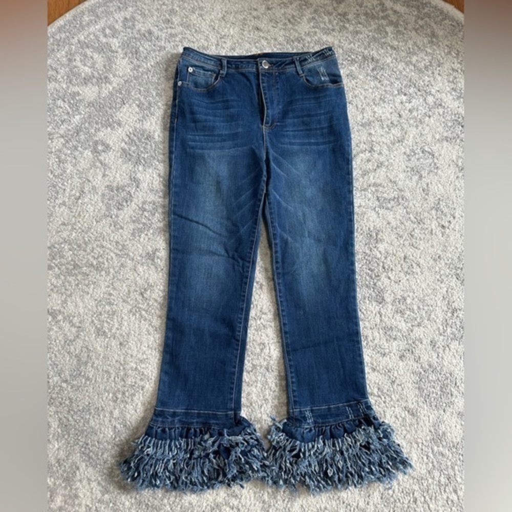 Cropped Ankle Fringe Jeans